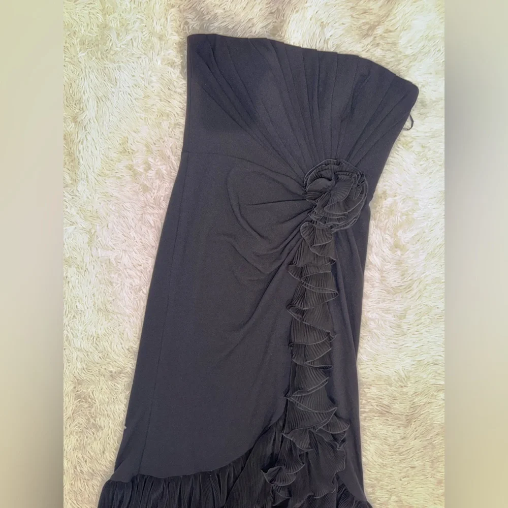 NEW Tadashi Shoji Pleated Strapless Ruffle LEITH RUFFLE Black BOS24386L gown XL